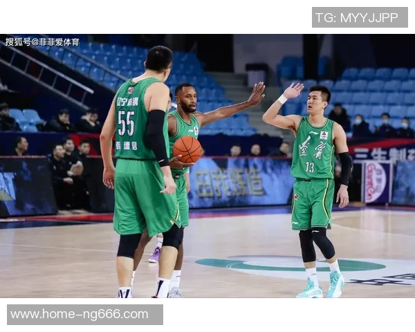 CBA精彩对决辽宁队迎战广州队直播全程回顾与分析 CBA精彩对决辽宁队迎战广州队直播全程回顾与分析